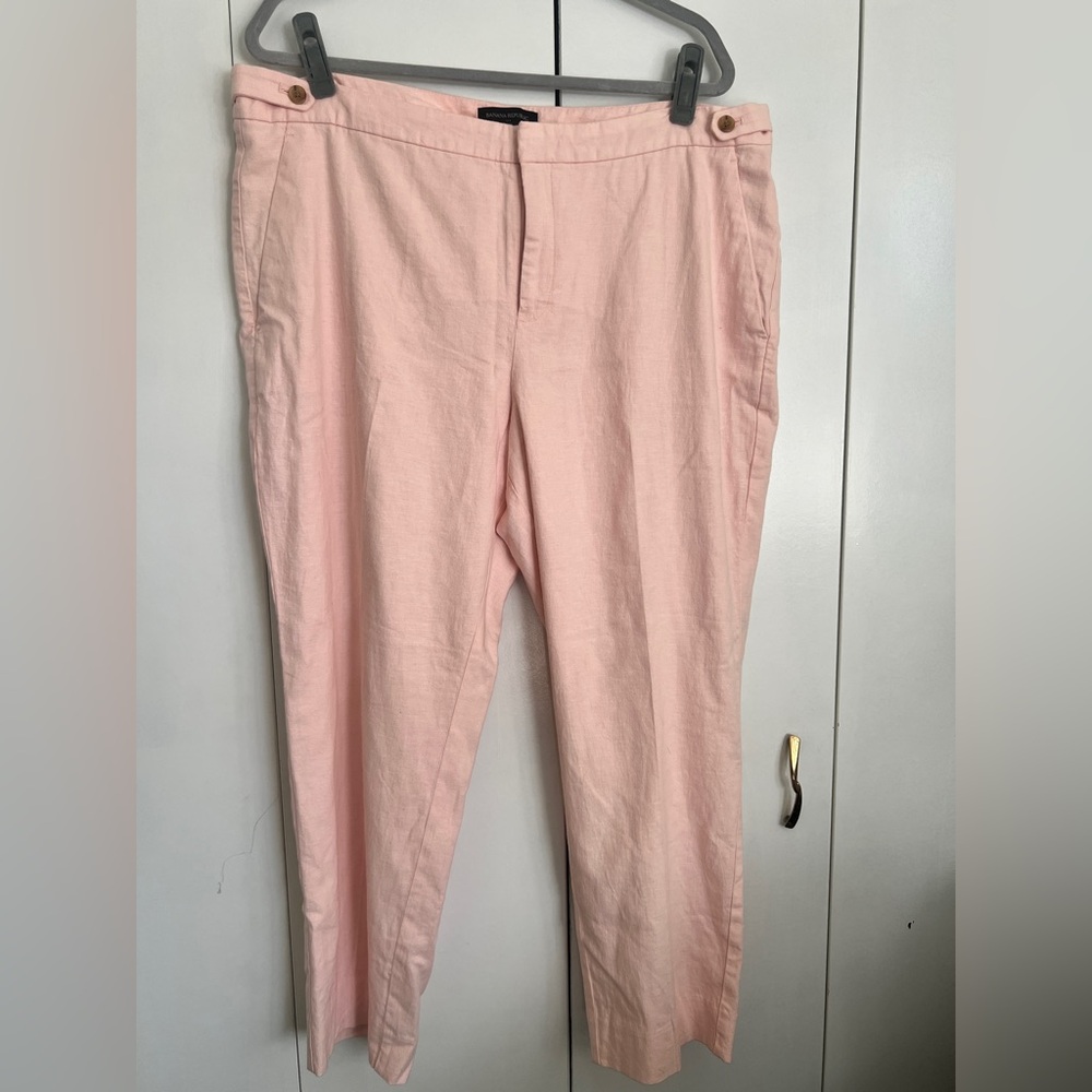 Banana Republic Light Pink Linen Ankle Pants, size 18